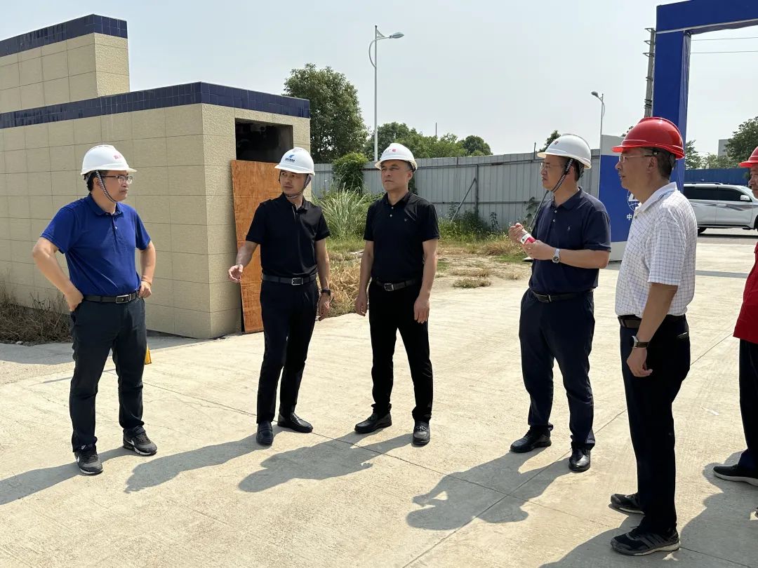 搶進(jìn)度 抓安全——德陽發(fā)展集團(tuán)黨委副書記、總經(jīng)理張銳帶隊(duì)調(diào)研產(chǎn)投集團(tuán)安全生產(chǎn)工作