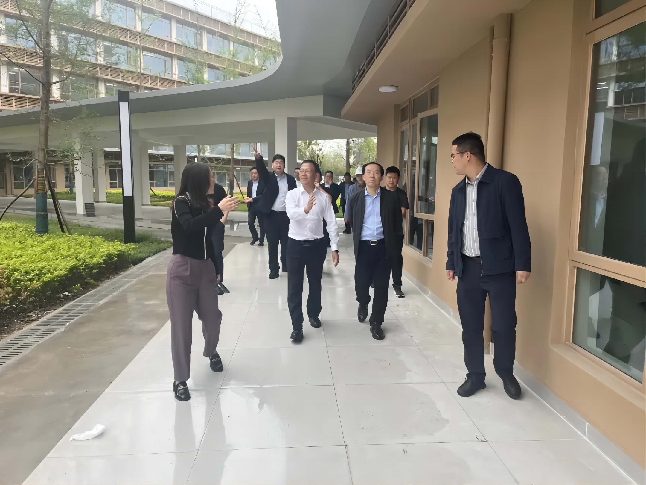 副市長徐春龍調(diào)研德陽市老年養(yǎng)護(hù)院項(xiàng)目建設(shè)工作