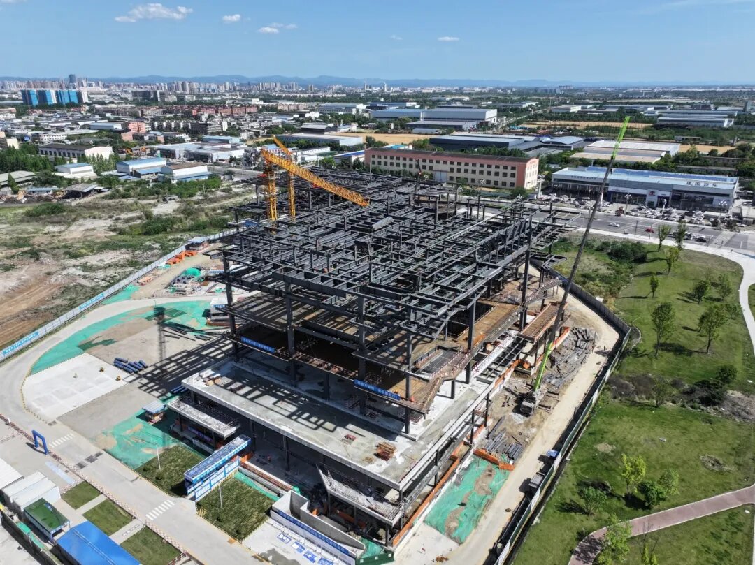 一線傳真│奮斗不止，筑鼎未來——市博物館建設項目主體結(jié)構(gòu)順利封頂